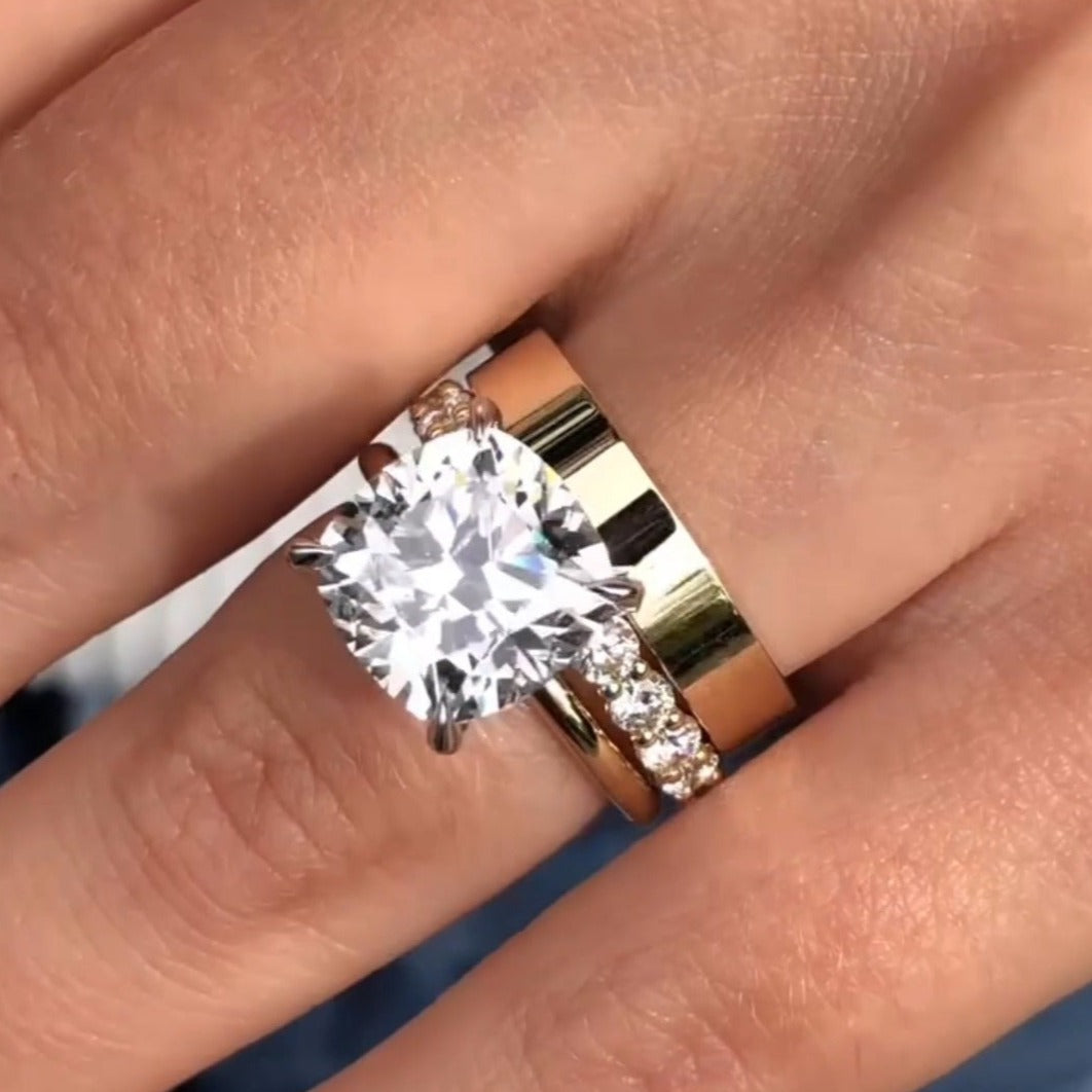 Elisa – Krystalring med solitær indfatning.